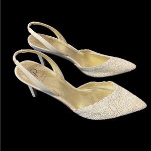 Adrianna Papell White Lace Hallie Slingback Heels Size 11